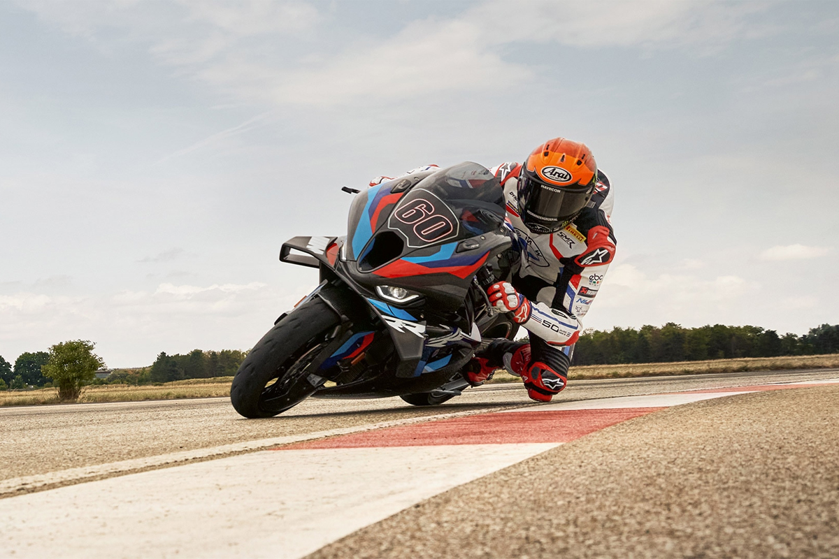 What Are The Differences Between the BMW M 1000 RR and the BMW S 1000 RR? 